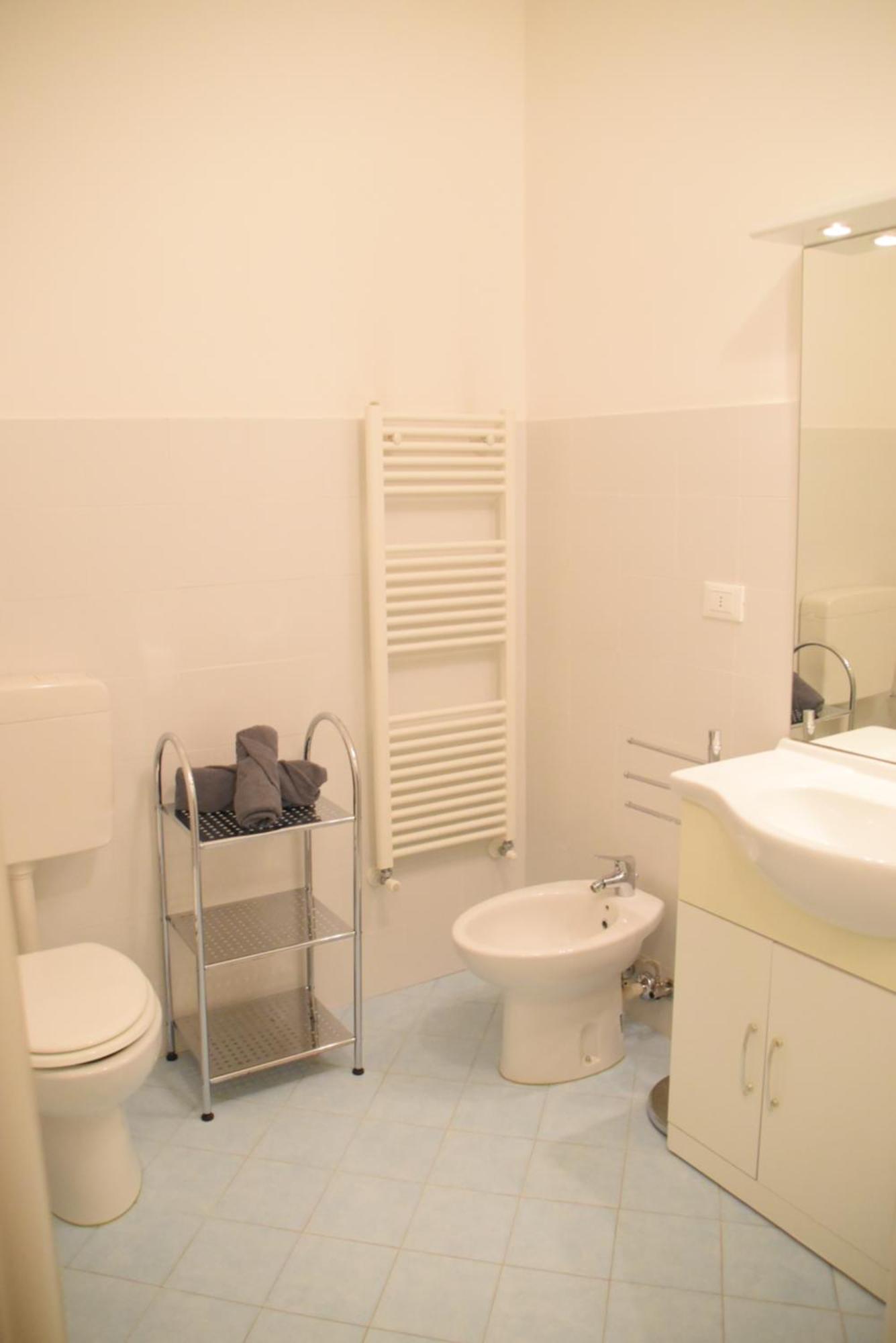 Loft With Private Parking Apartment Trieste Bagian luar foto