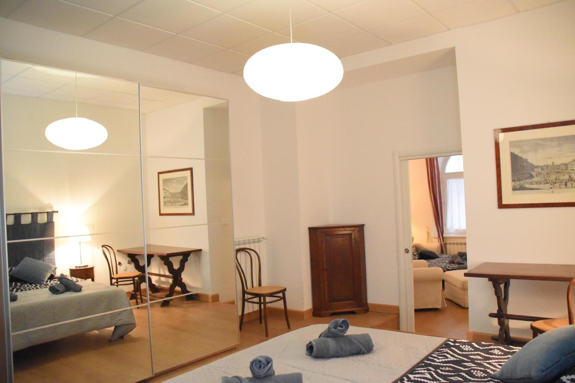 Loft With Private Parking Apartment Trieste Bagian luar foto