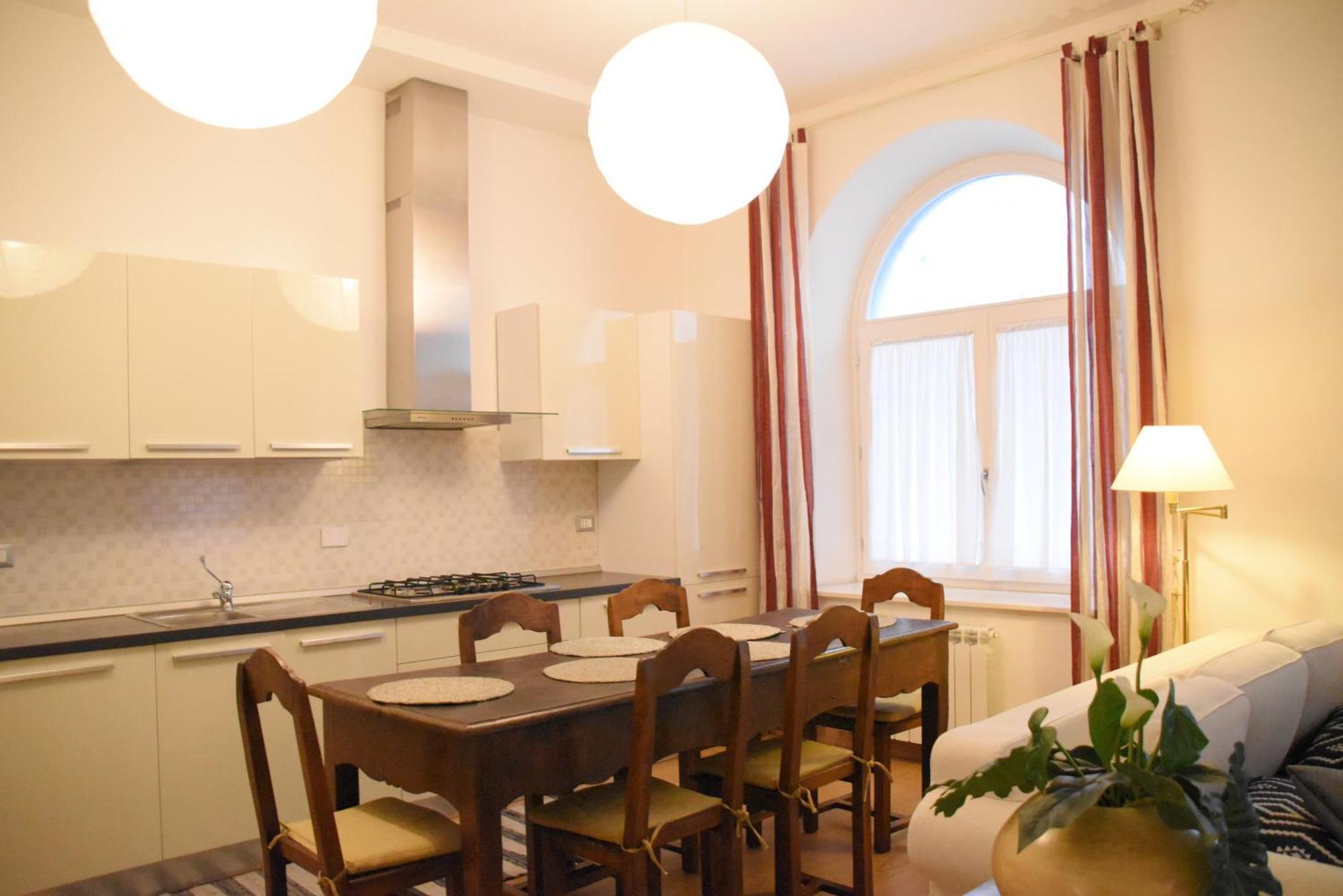 Loft With Private Parking Apartment Trieste Bagian luar foto