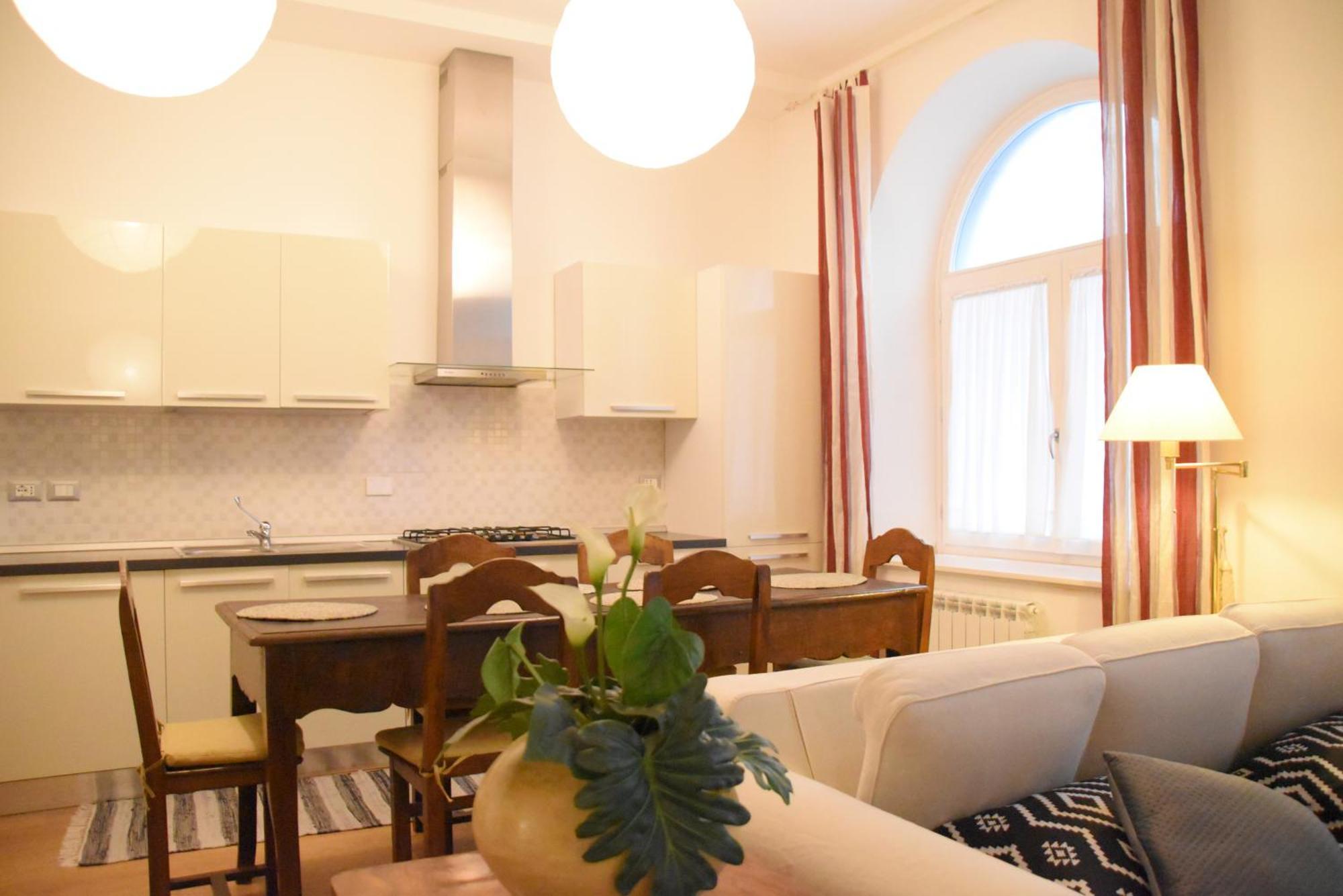 Loft With Private Parking Apartment Trieste Bagian luar foto