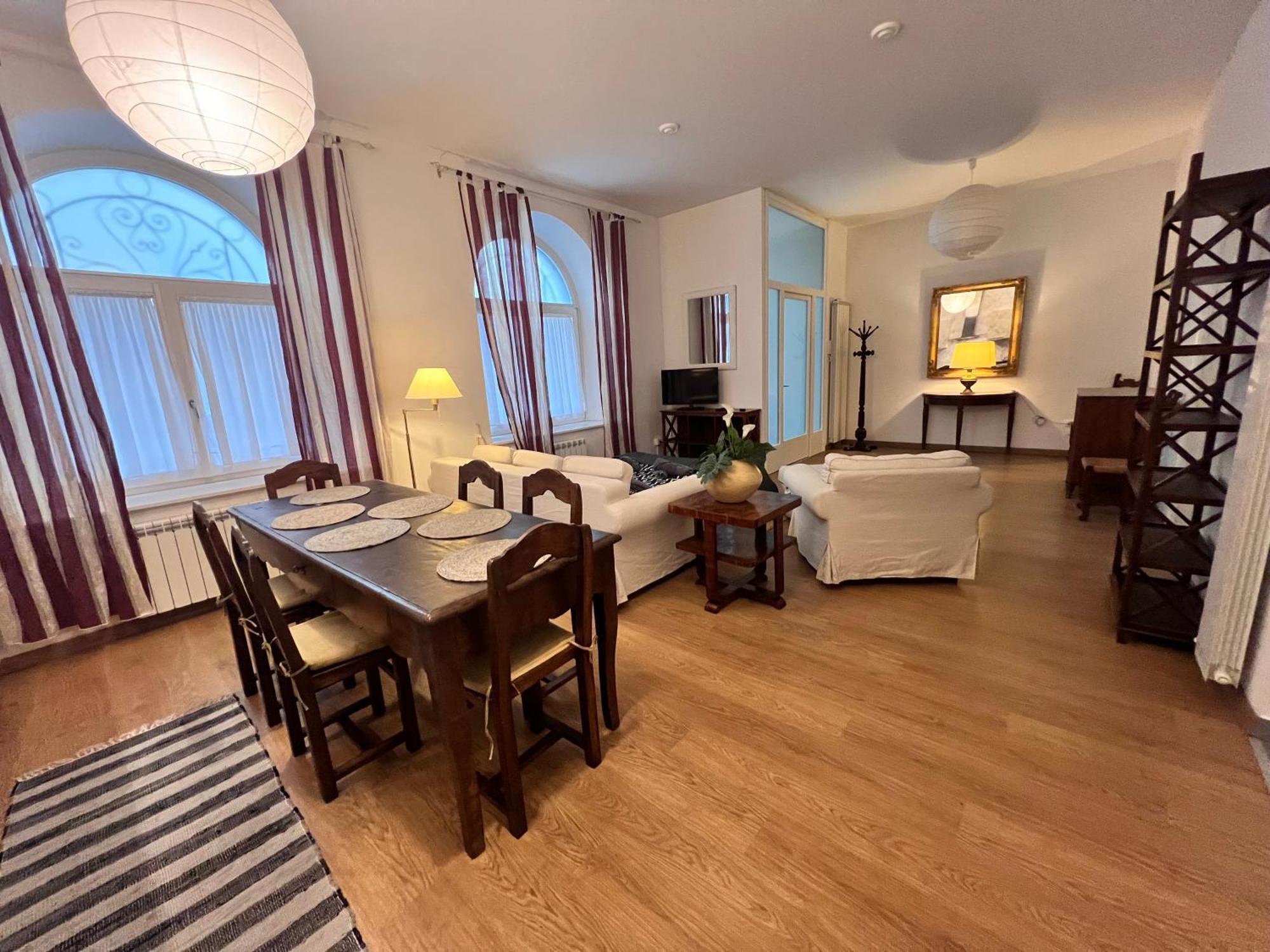 Loft With Private Parking Apartment Trieste Bagian luar foto