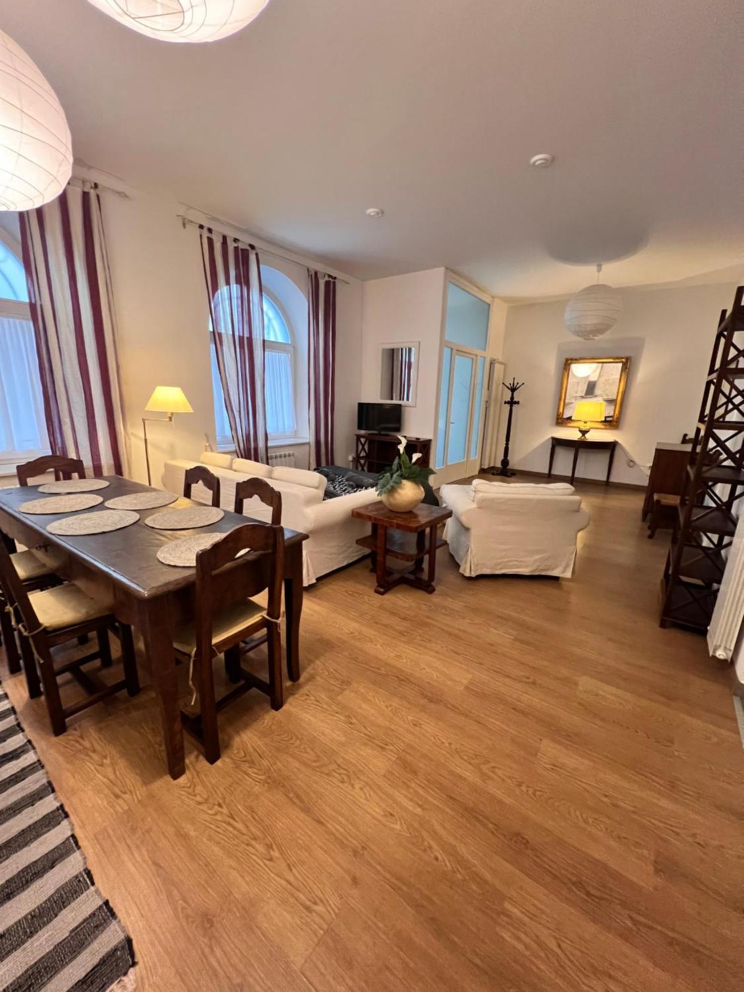 Loft With Private Parking Apartment Trieste Bagian luar foto
